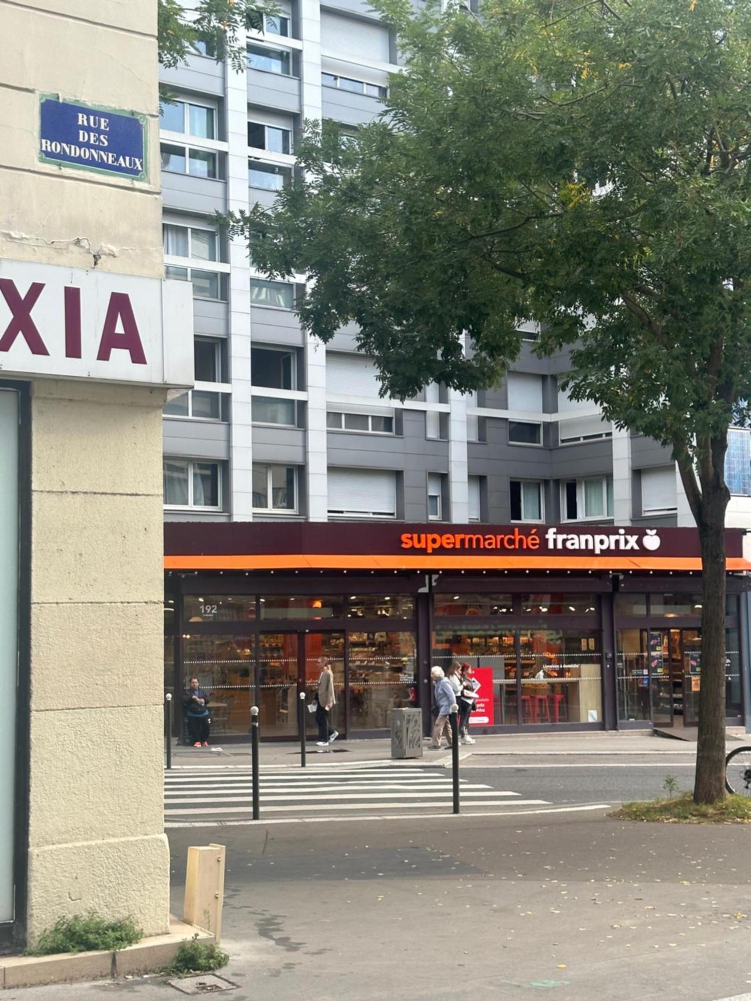 Ferienwohnung Metro Gambetta Paris Exterior foto