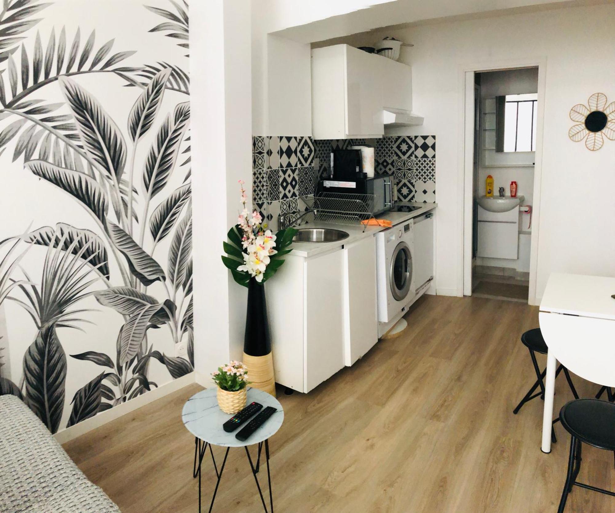 Ferienwohnung Metro Gambetta Paris Exterior foto